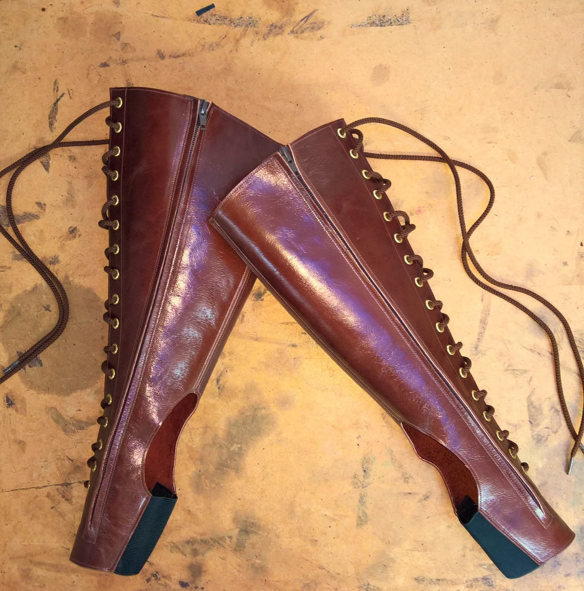 Brown Aerial boots w/ FRONT Lacing   side ZIP