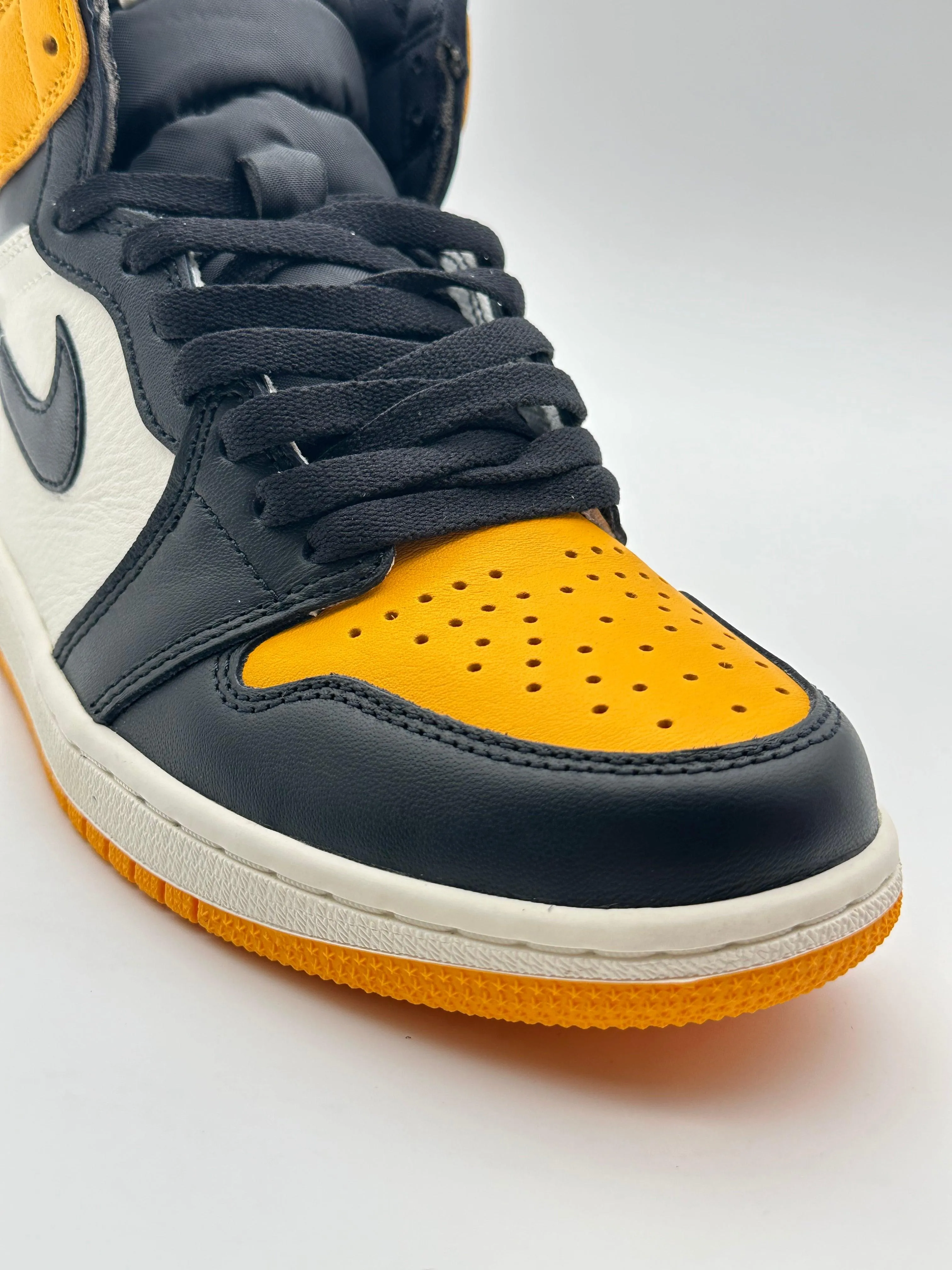 Jordan 1 Retro High Taxi