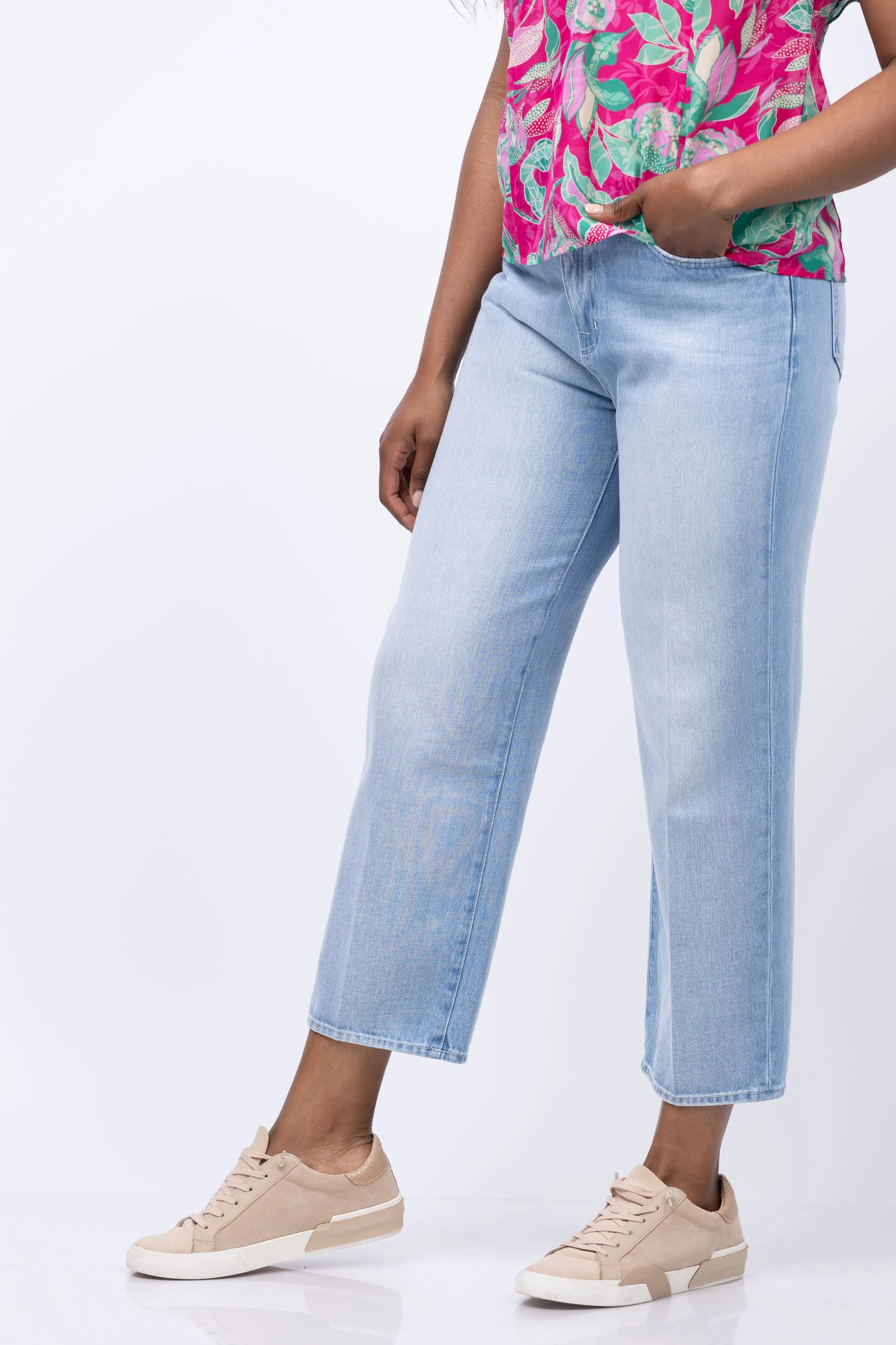 L'AGENCE June High Rise Crop Stovepipe Jeans in Palisade