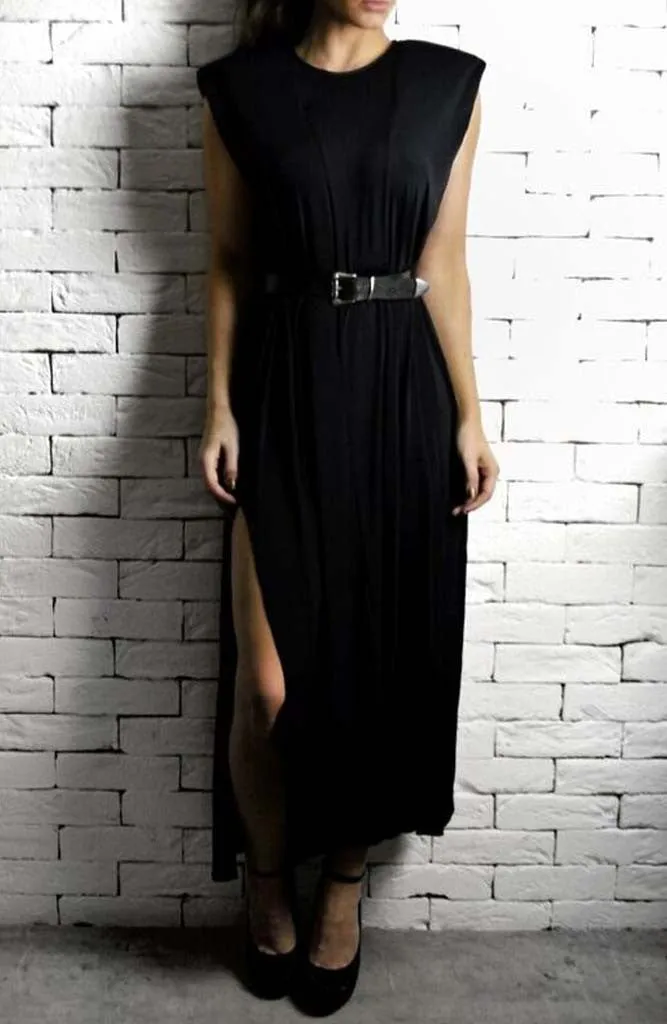 Maxi V Dress - Black