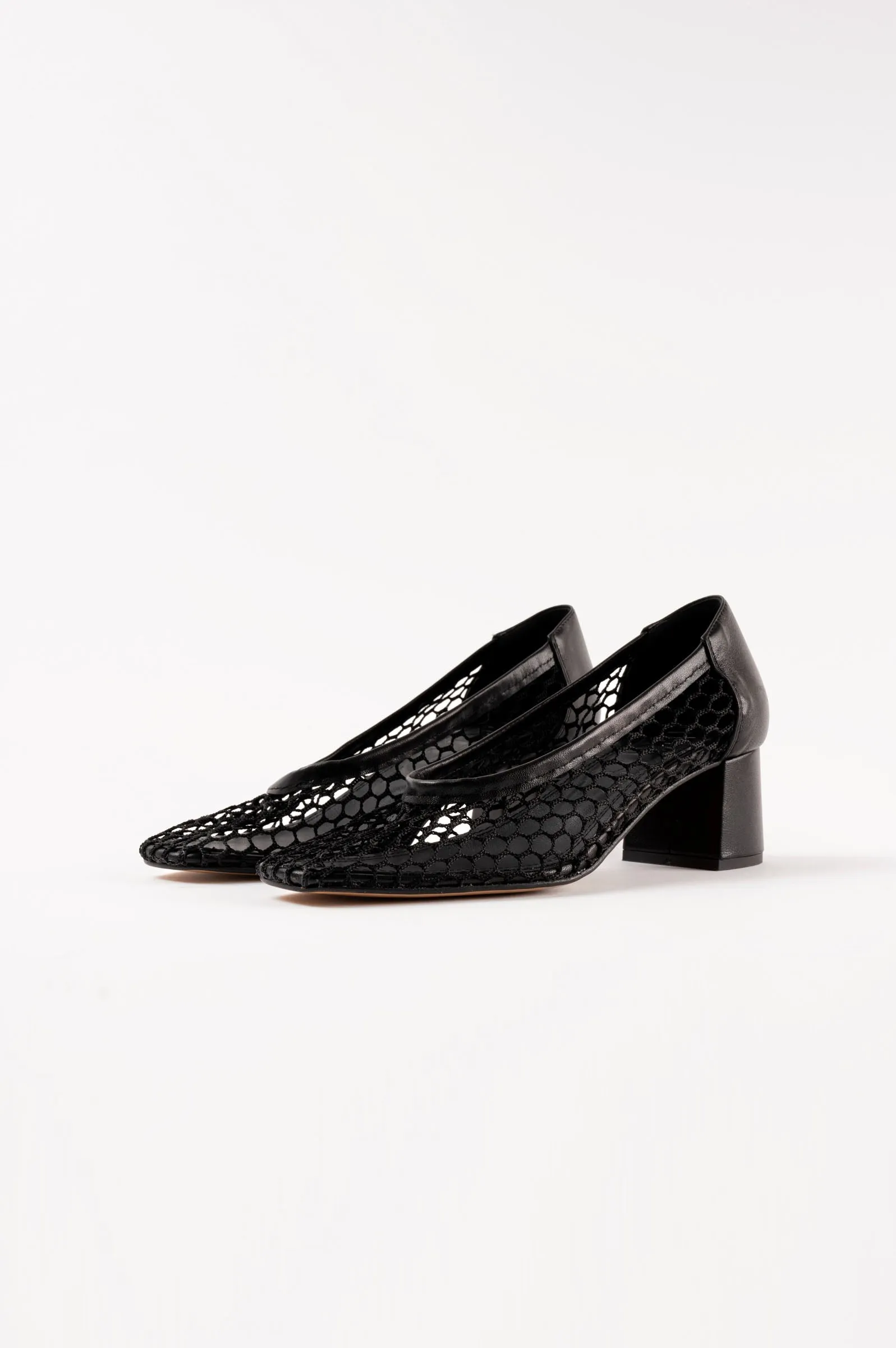 NOVA BALLES - Black Mesh Pumps