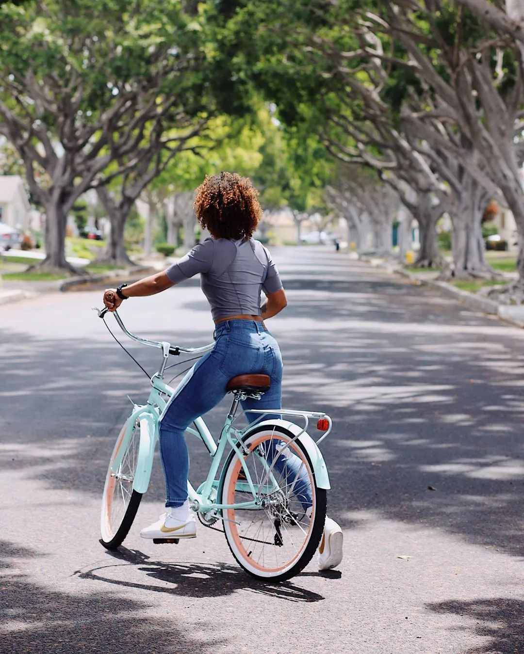 sixthreezero Classic Edition 3 Speed Women's Beach Cruiser Bike