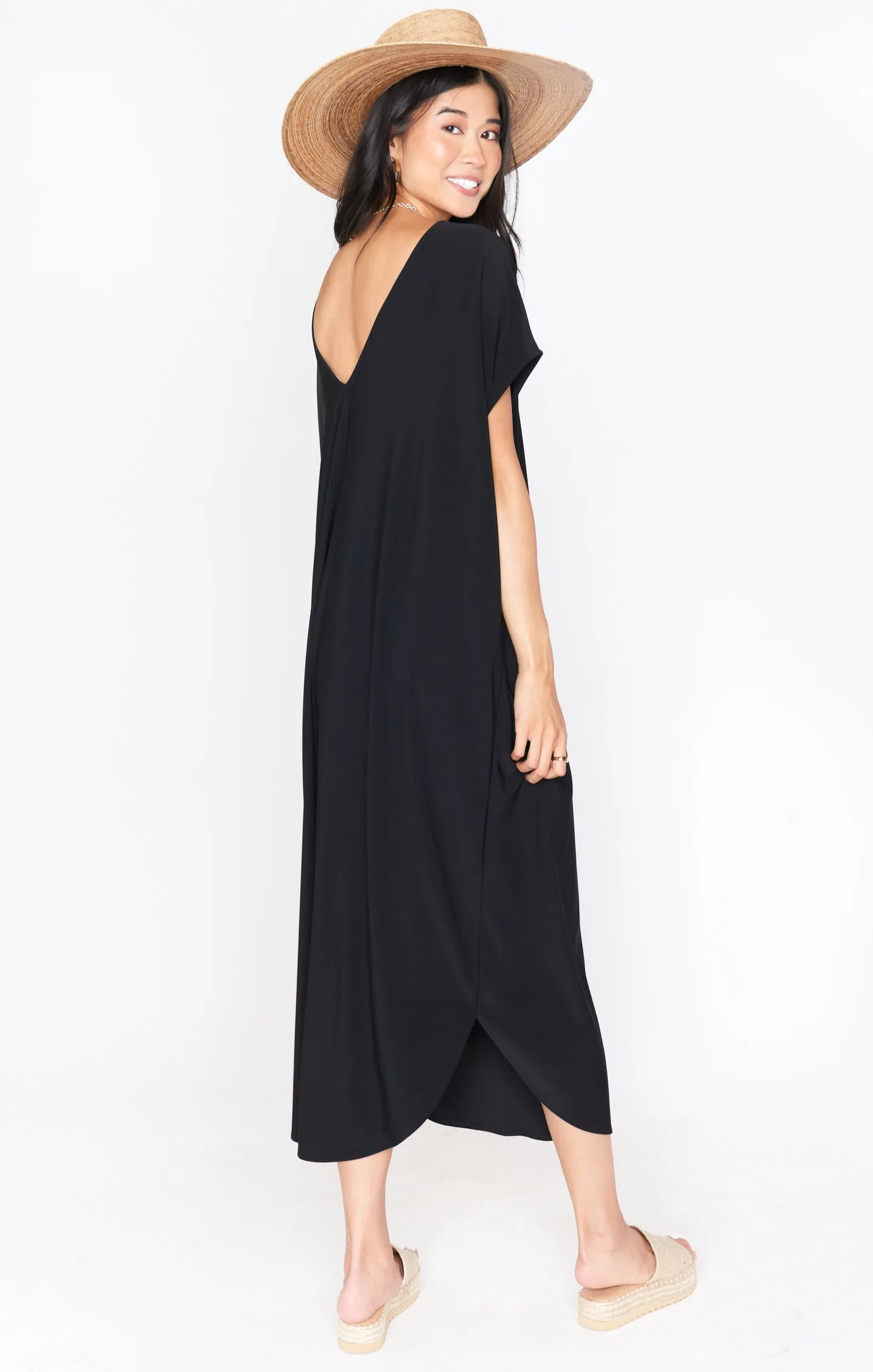 Worldly Caftan ~ Black